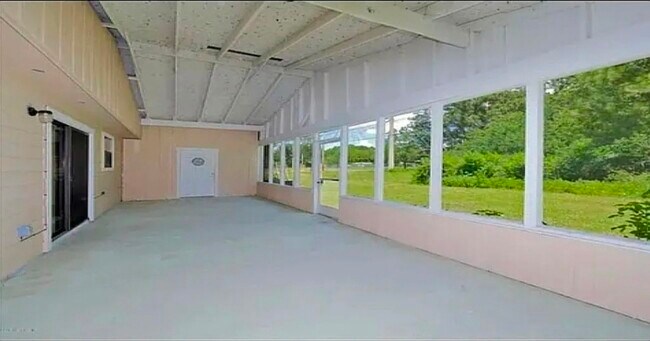 Foto del edificio - 280 Bosco Blvd