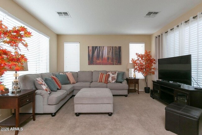 Building Photo - 2023 W Shackleton Dr