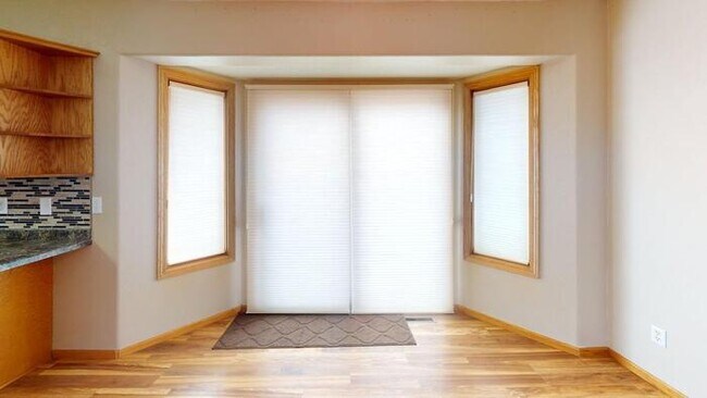 Foto del edificio - 449 Napa Lp