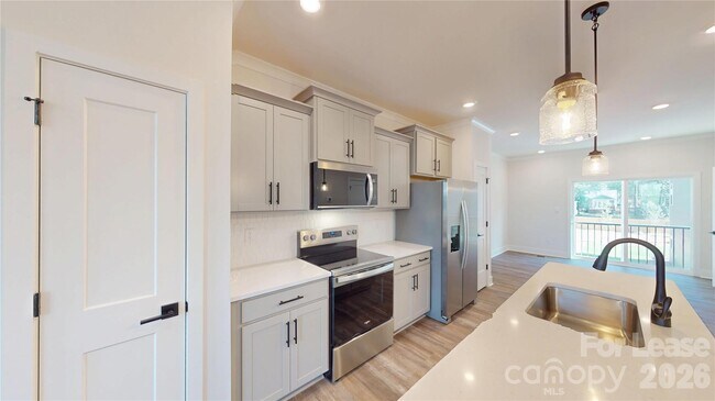 Foto del edificio - 3640 Spencer St