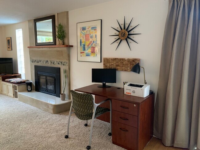 Foto del edificio - 1691 Parrish St