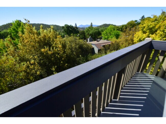 Building Photo - 75 Windstone Dr