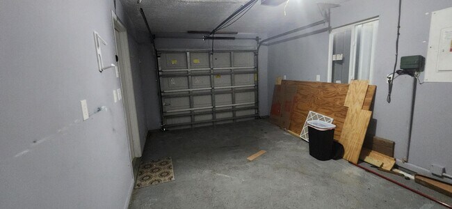 Foto del edificio - 8368 SE Pine Cir