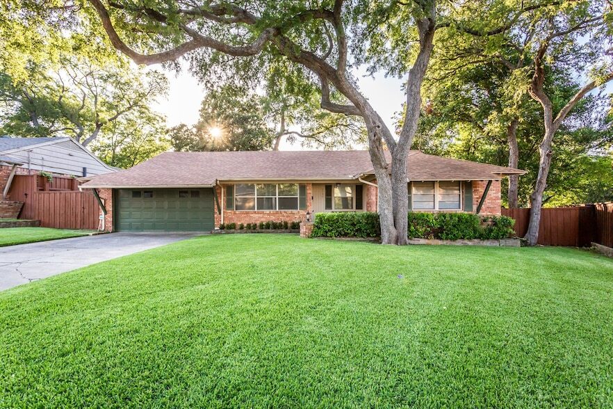 Foto principal - 6737 Lakefair Cir
