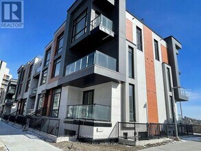 Building Photo - 5 Steckley House Ln