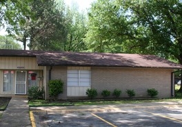 Building Photo - Twin Pines