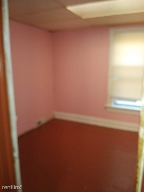 Foto del edificio - 2 br, 1 bath Apartment - 1233 S 71st St