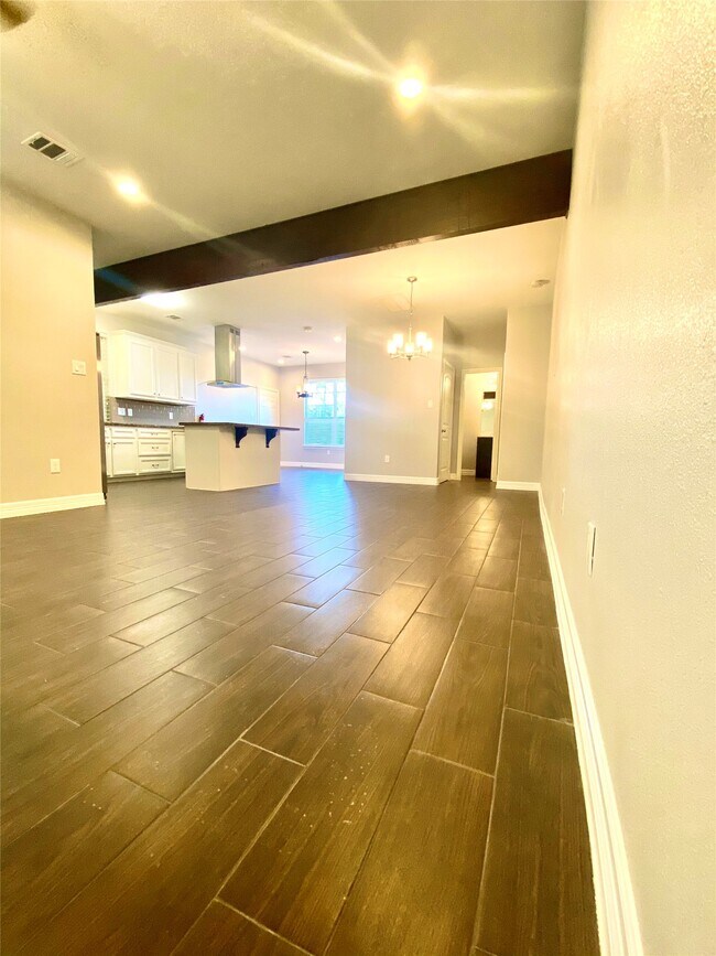 Building Photo - 8246 Lanham Ln