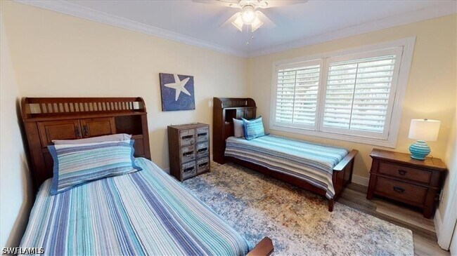 Foto del edificio - 4180 Looking Glass Ln