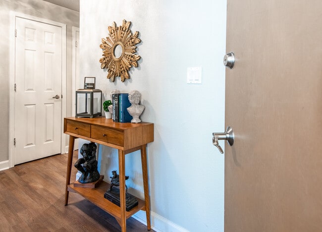 Foto del edificio - 4727 Jarboe St