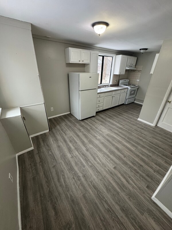 Foto del edificio - 19 Dillon Rd