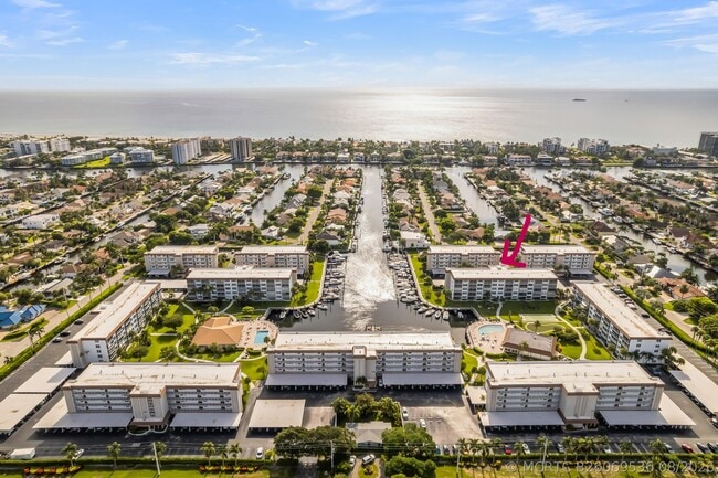 Building Photo - 931 Gardenia Dr