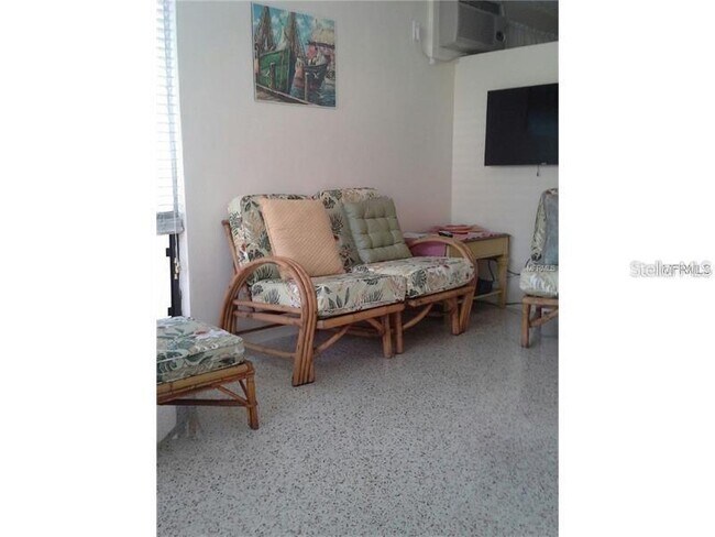 Foto del edificio - 145 10th Ave N