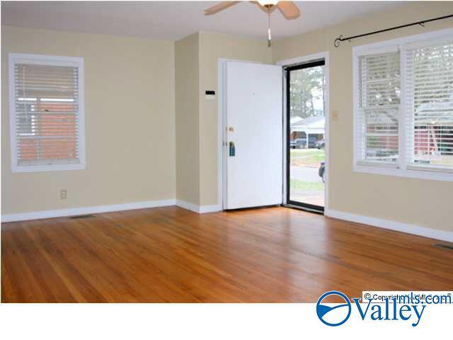 Foto del edificio - 508 Greenacres Dr NW