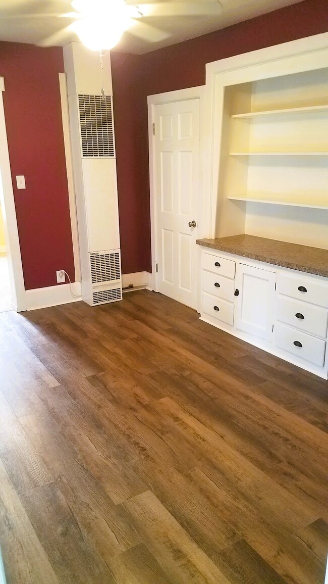 Building Photo - 2106 Folger Ct