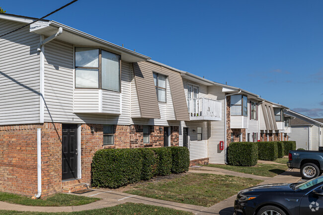 Building Photo - The Parker on Black Oak