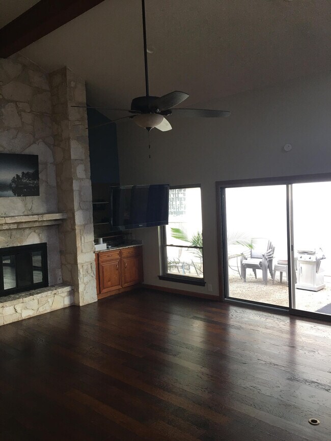 Foto del edificio - 3503 River Way