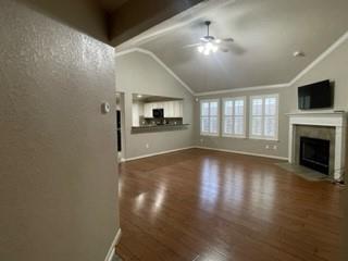 Foto del edificio - 2025 Creek Shore Ln