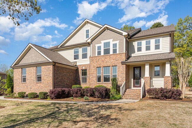 Photo - Gorgeous 5 Bedroom Home with First Floor I...