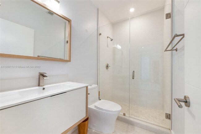 Foto del edificio - 3561 Charles Ave