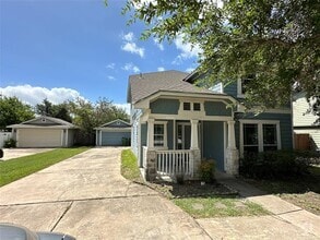 Building Photo - 2315 Bluffstone Dr