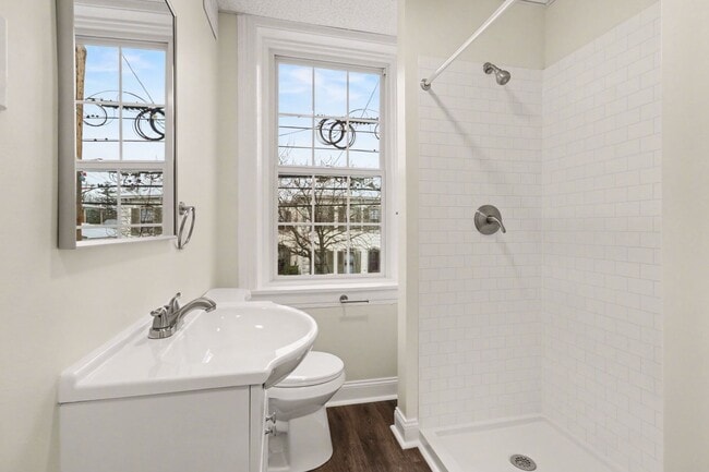 Building Photo - 145 S Pitt St