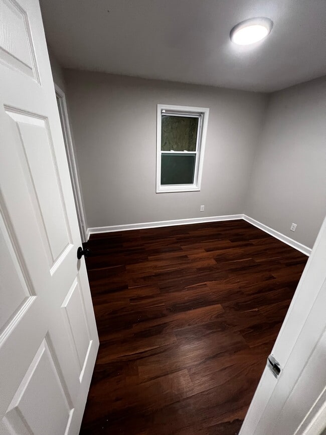 Building Photo - 3927 Dearborn St