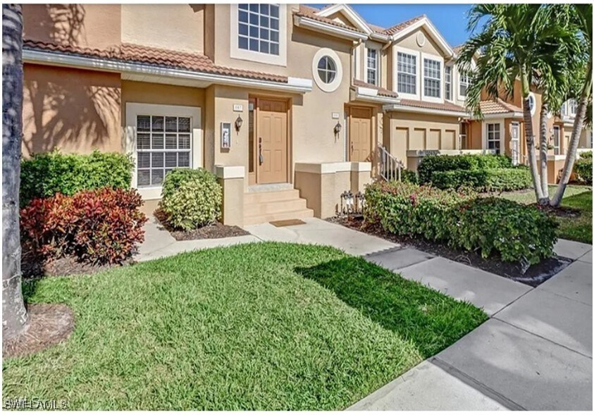 Foto principal - 13060 Amberley Ct