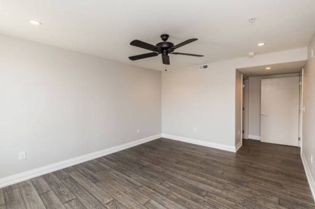 Building Photo - 464 Commonwealth Avenue