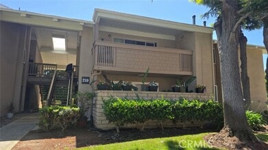 Building Photo - 8933 Biscayne Ct