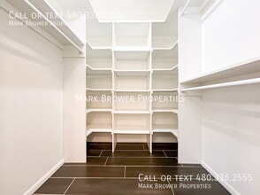 Building Photo - 103 E Palmcroft Dr