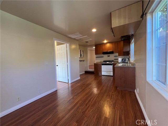 Building Photo - 4727 Milne Dr
