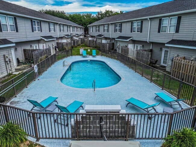 Foto del edificio - 2547 Baytown Cir