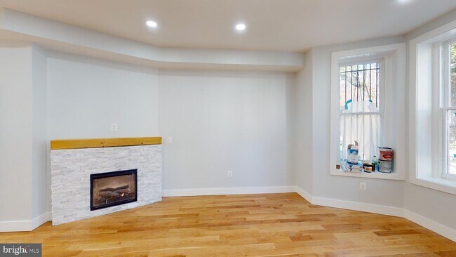 Foto del edificio - 3036 Cambridge Pl NW