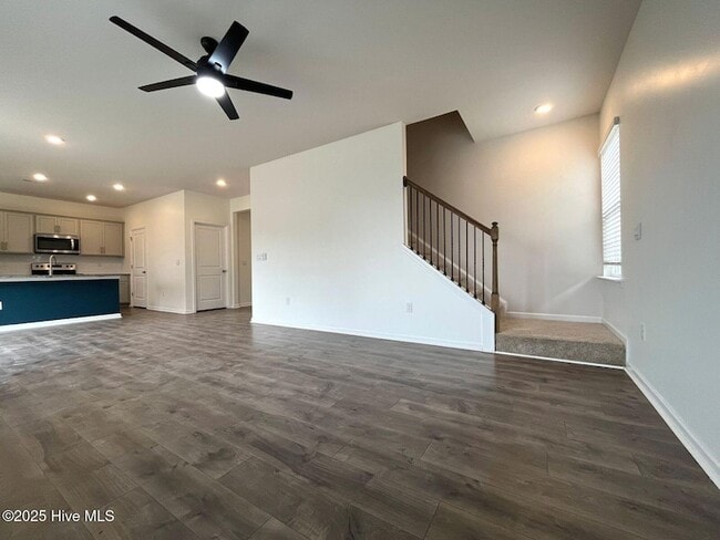 Foto del edificio - 275 Roberts Pl