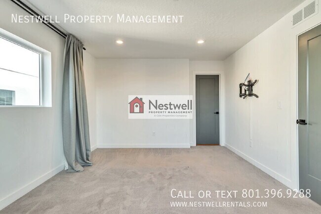 Foto del edificio - 230 W 1300 S St
