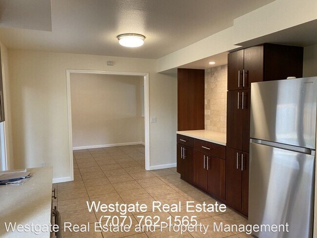 Building Photo - 4 br, 3 bath House - 812 Ely Boulevard South