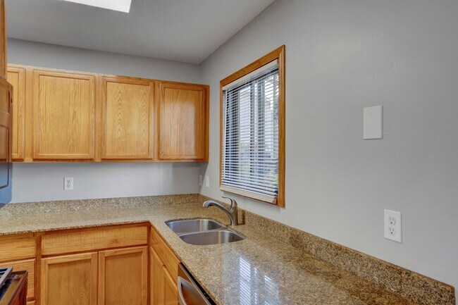 Foto del edificio - 3255 Dodd Ln