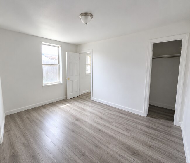 Foto del edificio - 1 BEDROOM/1 BATH FOR RENT