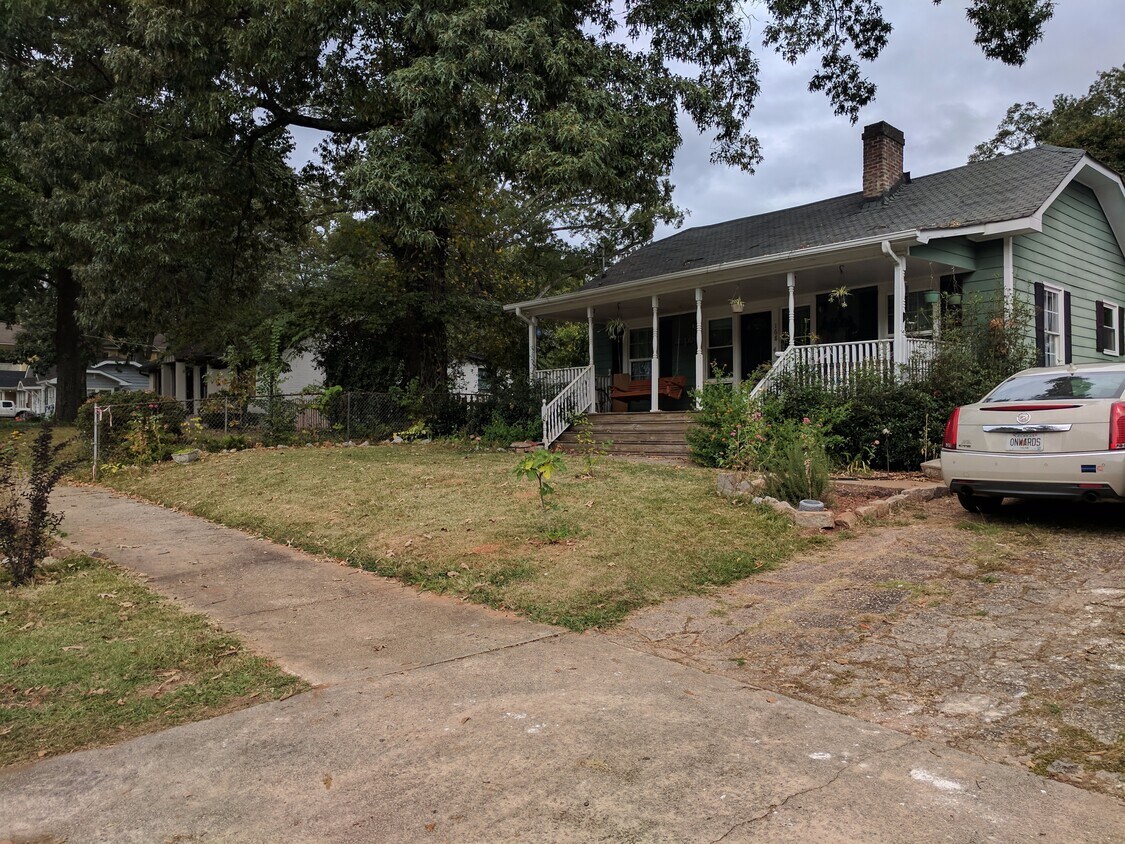 Primary Photo - 168 Clifton St SE
