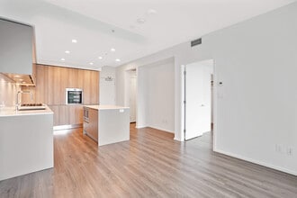 Building Photo - 3809 Evergreen Pl