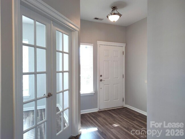 Building Photo - 12444 Caracara Ct