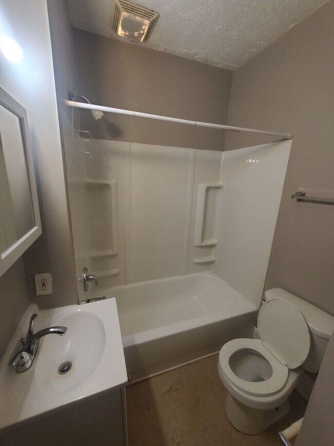 Foto del edificio - 812 College Ave