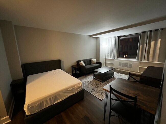 Photo - 1121 Arlington Blvd Apartment