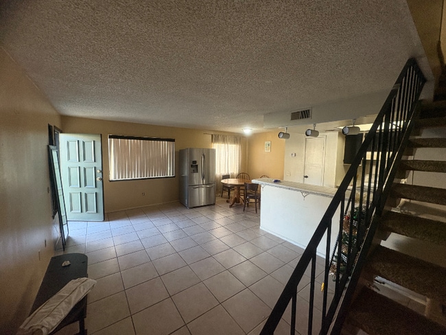 Building Photo - 3487 20th St