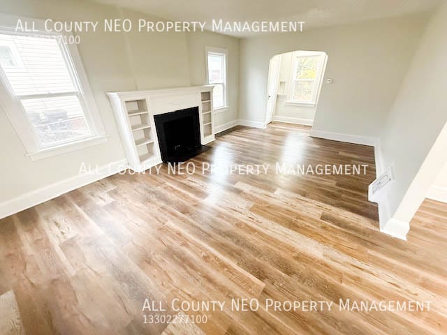 Building Photo - 575 Fernwood Dr