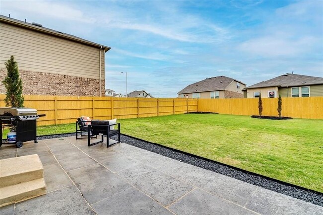 Foto del edificio - 6904 Midlothian Dr