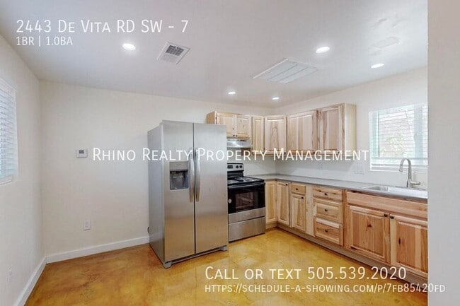 Foto del edificio - 2443 De Vita Rd SW