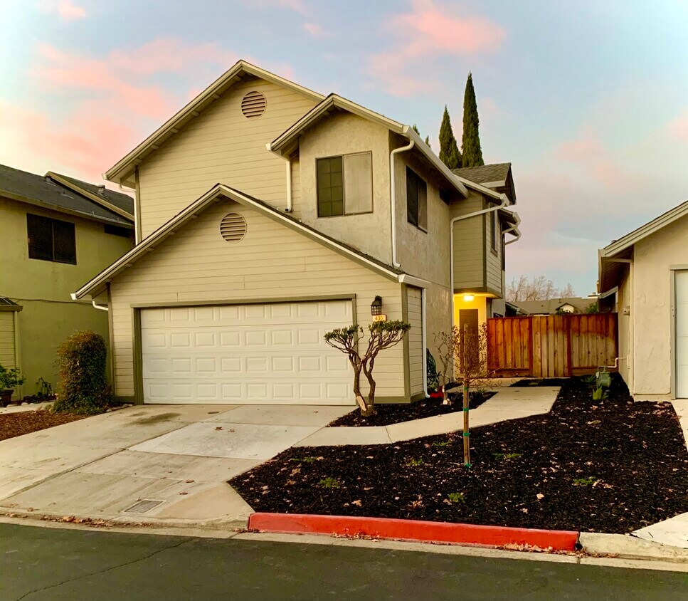 Foto principal - 435 Grovewood Loop