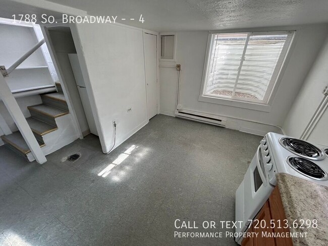 Foto del edificio - Perfect and Cozy on S Broadway Available f...